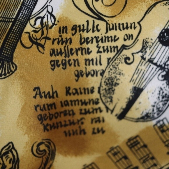 Laura & Jayne Two Vintage 90s Music Print Plus Size Button Up Top 20W - Picture 14 of 16